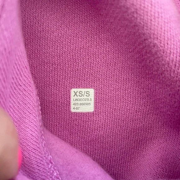 Lululemon full zip semi cropped hoodie. Size xs-sm. - Picture 9 of 9